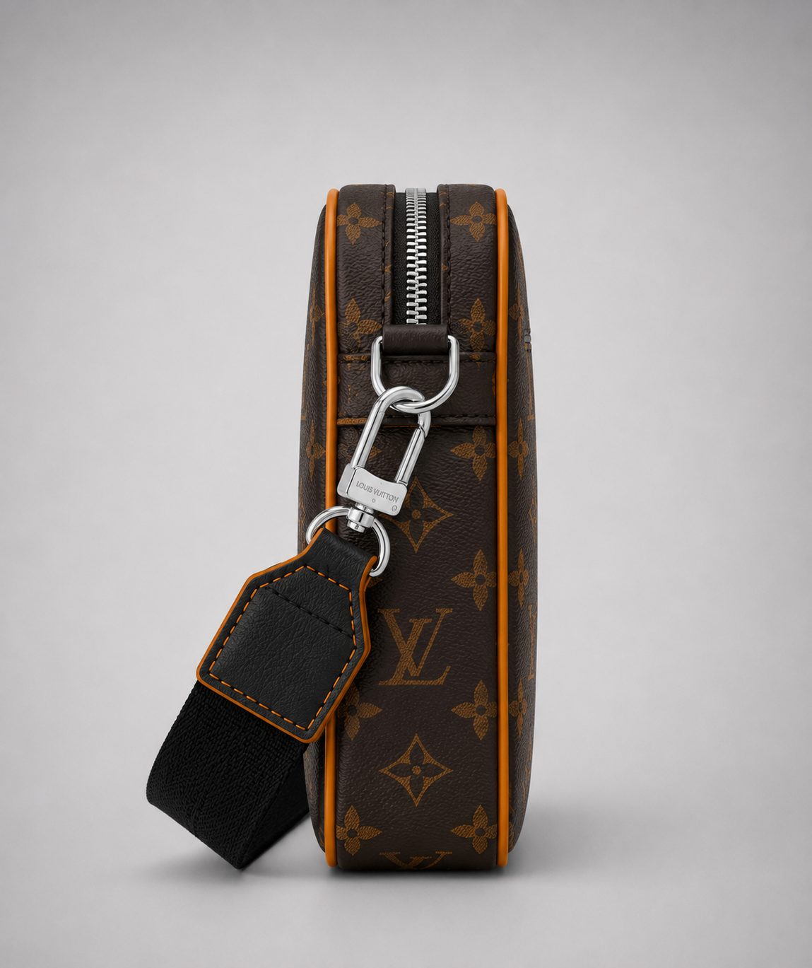 Sac à Bandoulière Louis Vuitton Trio Messager Taïgarama