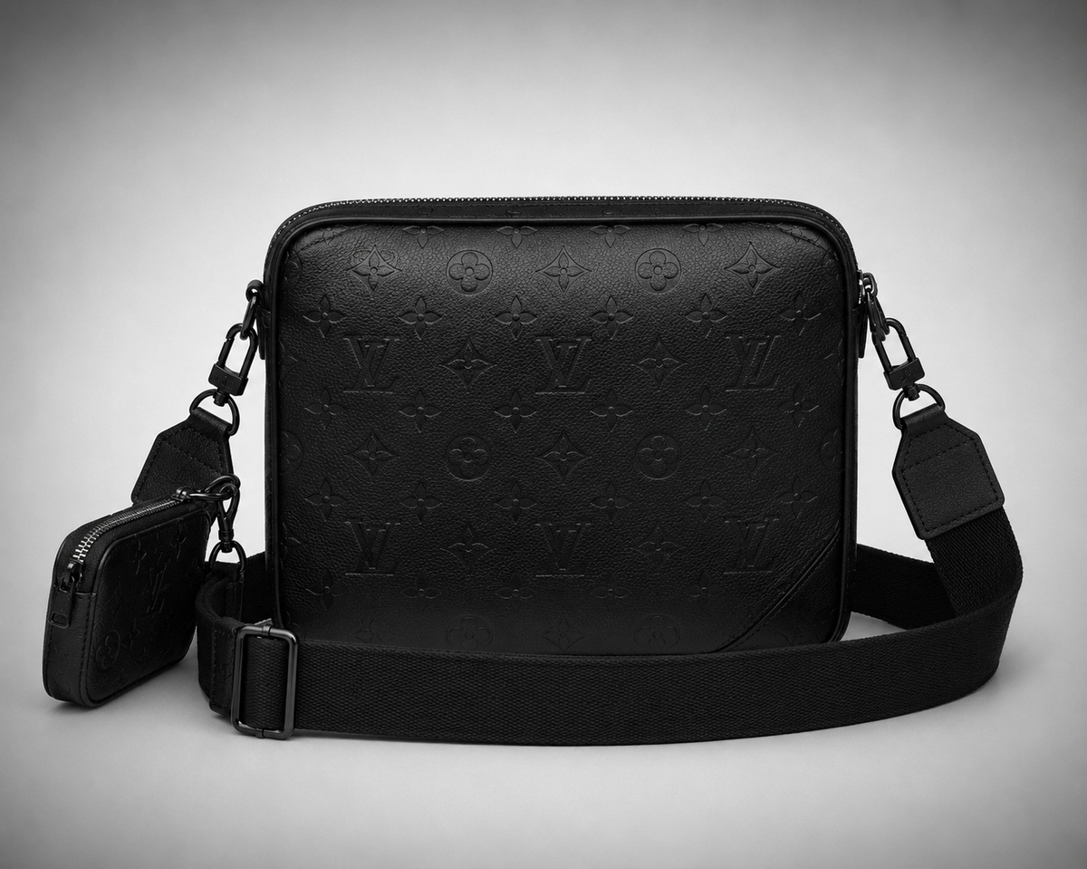 Sac Alpha Messager Louis Vuitton Noir Taiga