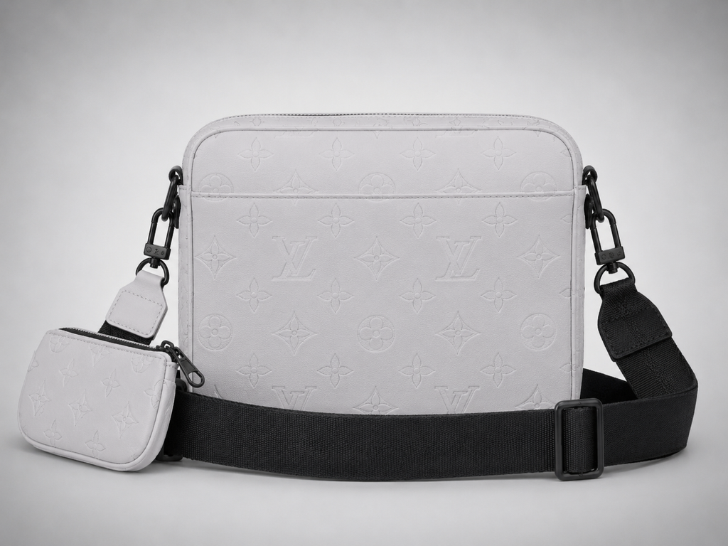 Sac Alpha Messager Louis Vuitton Taïgarama