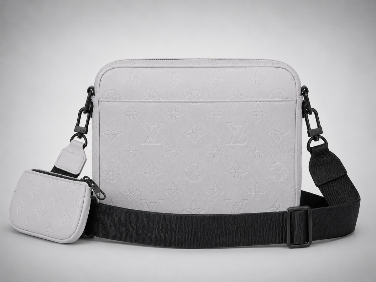 Sac Alpha Messager Louis Vuitton Taïgarama